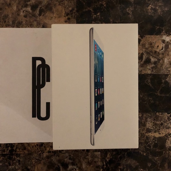 Apple Other - Apple iPad Mini 16GB 1st Generation